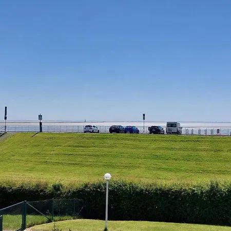 Exklusive Am Suedstrand Mit Wintergarten & Hafenblick 113 *